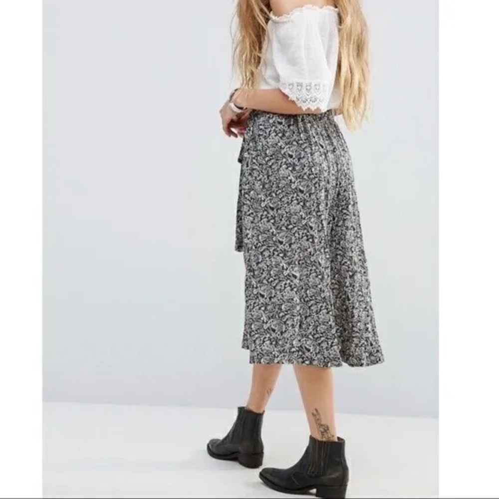 Free People Love Train Wrap Skirt Over Mini Skirt Black Combo - Picture 2 of 6